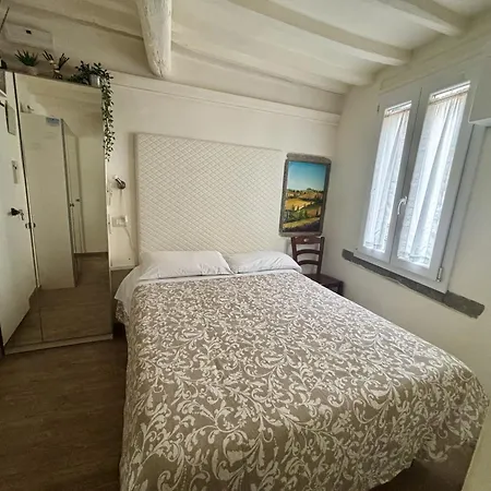 Gb Nocleg ze śniadaniem Florencja